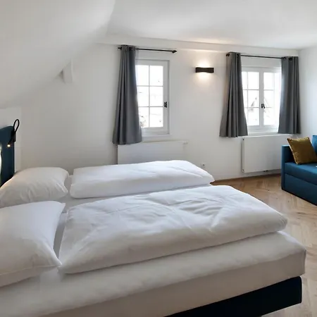 Krone - Self Check-in Hotel