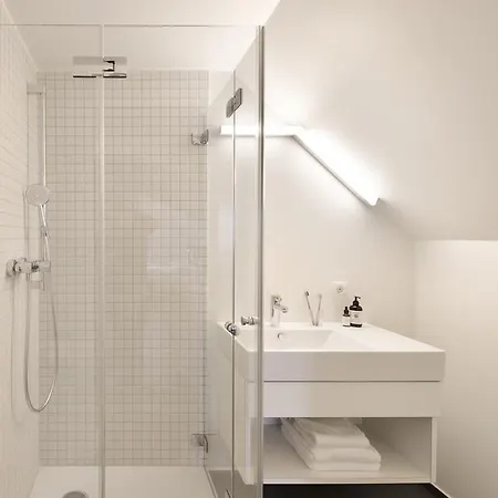 Krone - Self Check-in Hotel